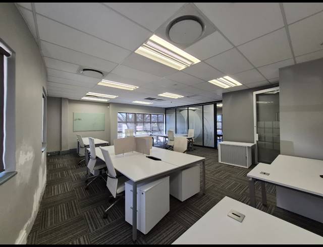 153M² OFFICE TO LET IN ILLOVO